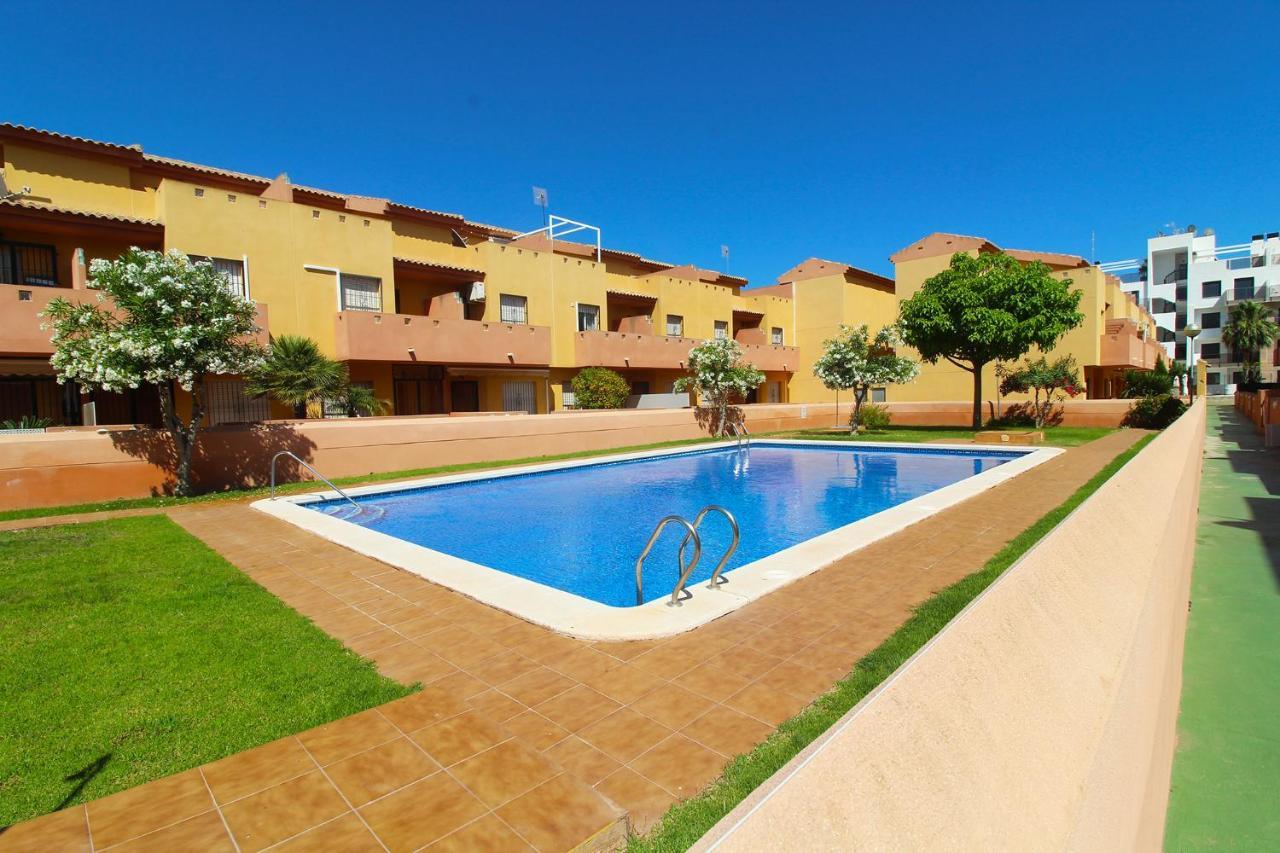 Nice 3 Bedroom Duplex Cabo Roig Орихуела Екстериор снимка